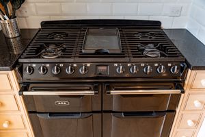 Aga Cooker- click for photo gallery
